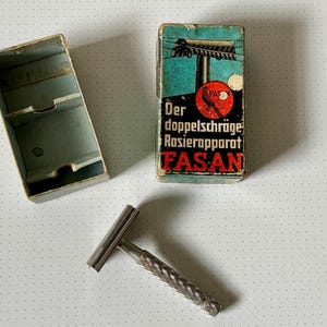 Vintage Gillette Adjustable Safety Razor Made In England & Box Fasan 30-40s