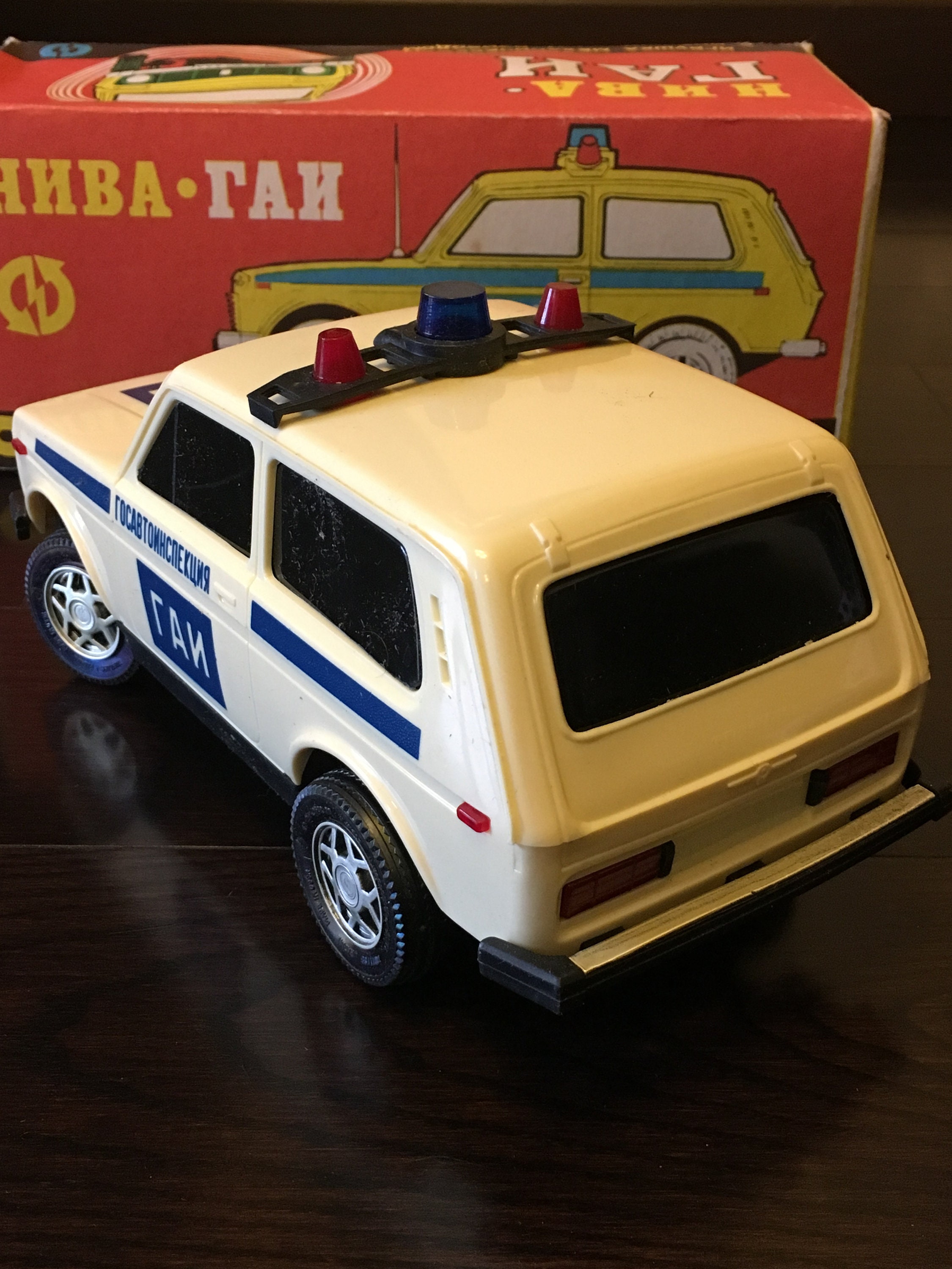 Игрушечная лада веста Игрушечная лада веста