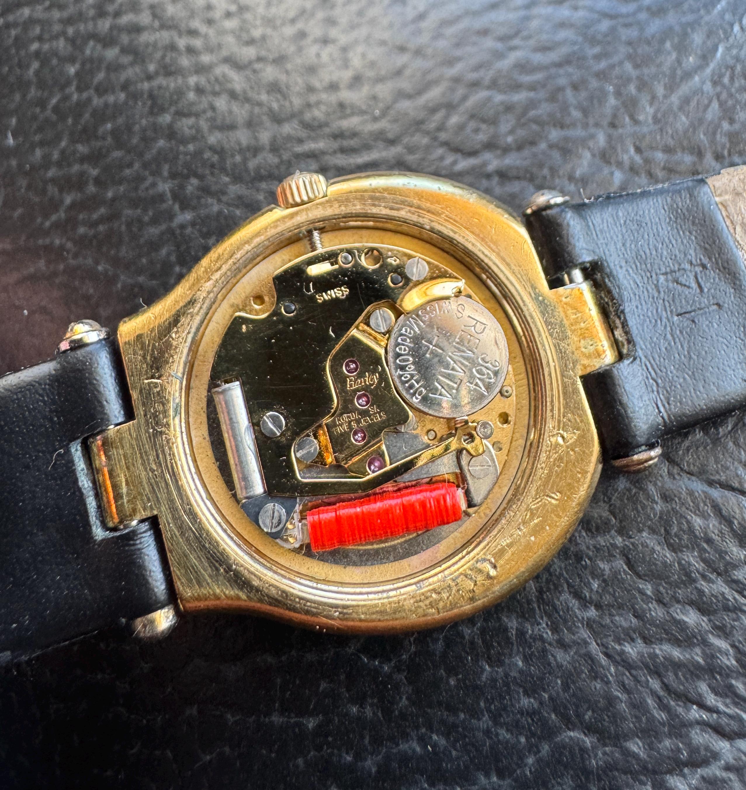 Etienne Aigner クォーツ腕時計 馬蹄型 A1021 Etienne Aigner クォーツ腕時計 馬蹄型 A1021 Vintage Etienne Aigner