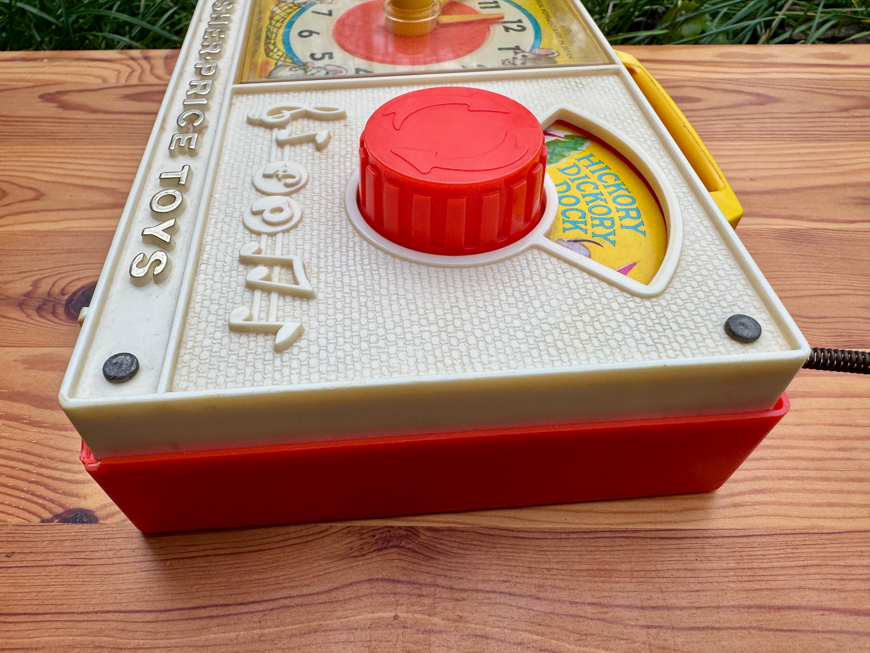 Vintage Fisher Price Music Box Clock Radio: Hickory Dickory Dock
