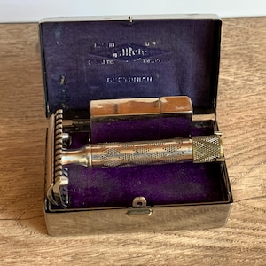 Antique Razor Gillette Bostonian 1920s Shaving Safety Razor + box case + blades