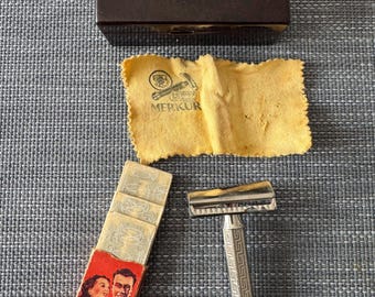 Vintage Merkur Safety Razor Bakelite case Merkur Solingen Germany 30s–40s