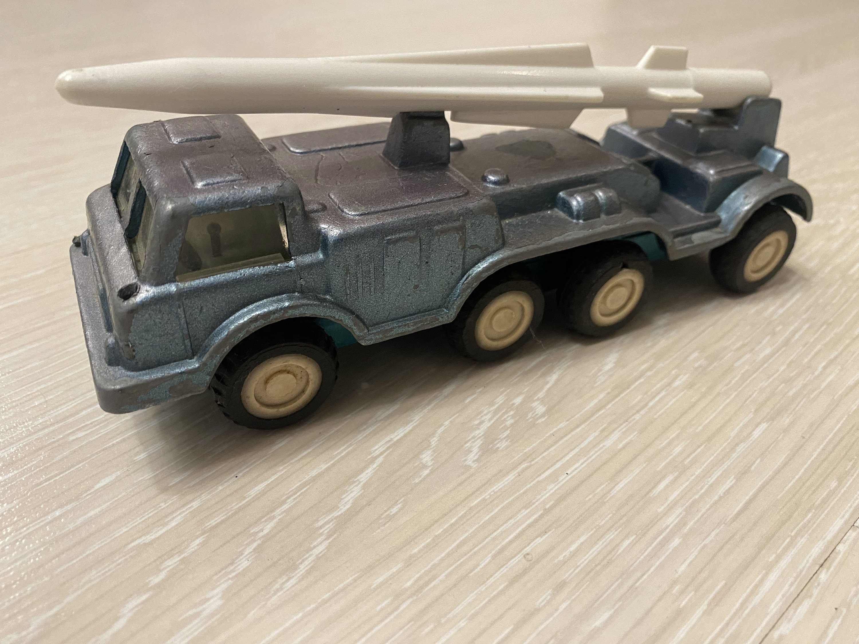 Rocket Launcher Luna-M Armoured Vehicles Military Anti-aircraft Missile System FROG-7 Soviet Armored Car Missile Launcher Rocket System