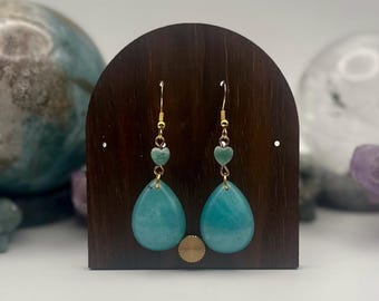Kolczyki w kształcie łezki z amazonitem | Biżuteria z kryształów Witchy Boho | Kolczyki uzdrawiające czakrę serca | Duchowy prezent | Ręcznie robiona zawieszka z kamieni szlachetnych