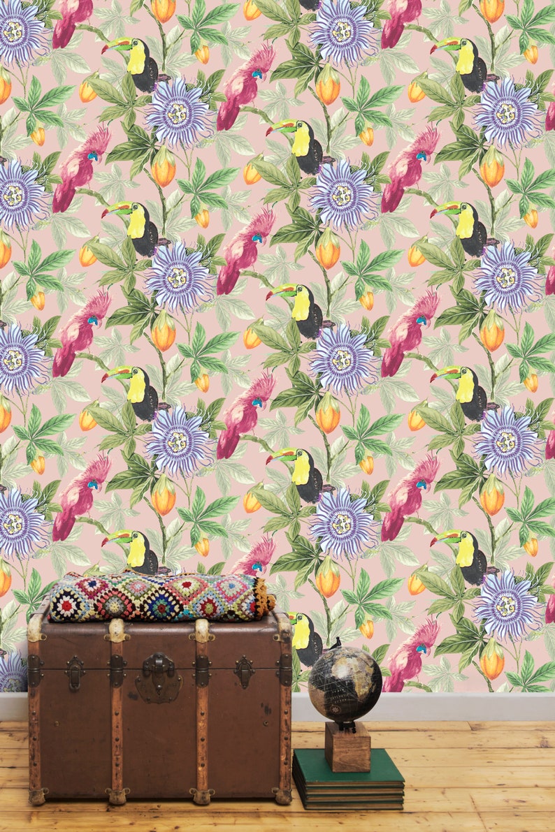 Parrot Wallpaper 'Tom & Suzanne' Berry Blush / Toucan Wallpaper / Cockatoo Wallpaper / Bird Wallpaper / Feature Wall / Tropical Wallpaper image 3