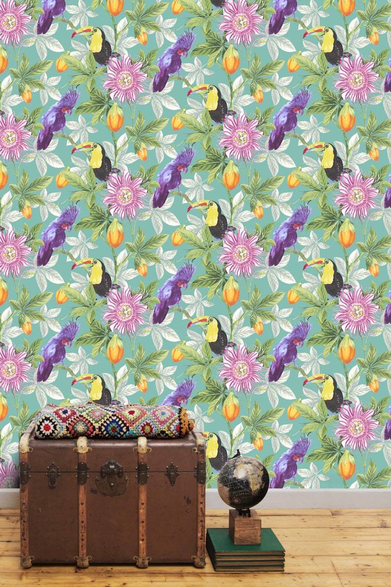 Parrot Wallpaper 'Tom & Suzanne' Berry Blush / Toucan Wallpaper / Cockatoo Wallpaper / Bird Wallpaper / Feature Wall / Tropical Wallpaper image 7