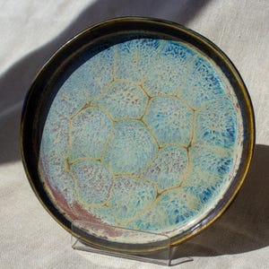 Handgemachte Keramik Teller 18 cm | Blau Rote Glasur-Auflaufform | Kleiner Steingut Teller | Lebensmittelsicher, mikrowellen- und spülmaschinenfest