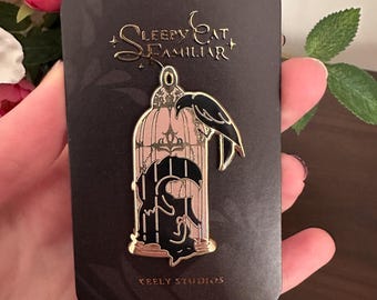 ALTERNATE Raven Sleepy Cat Familiar Gold Hard Enamel Pin - Magical Fantasy Theme Lapel Pin - Enamel Pin - Keely Studios