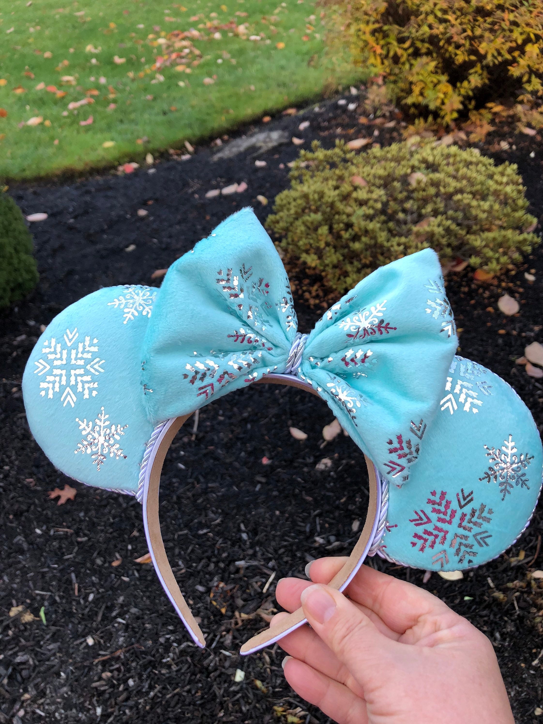 Disney Minnie Mouse Snowflake Winter Ears il_fullxfull.6698370488_cwm2.jpg main image 2