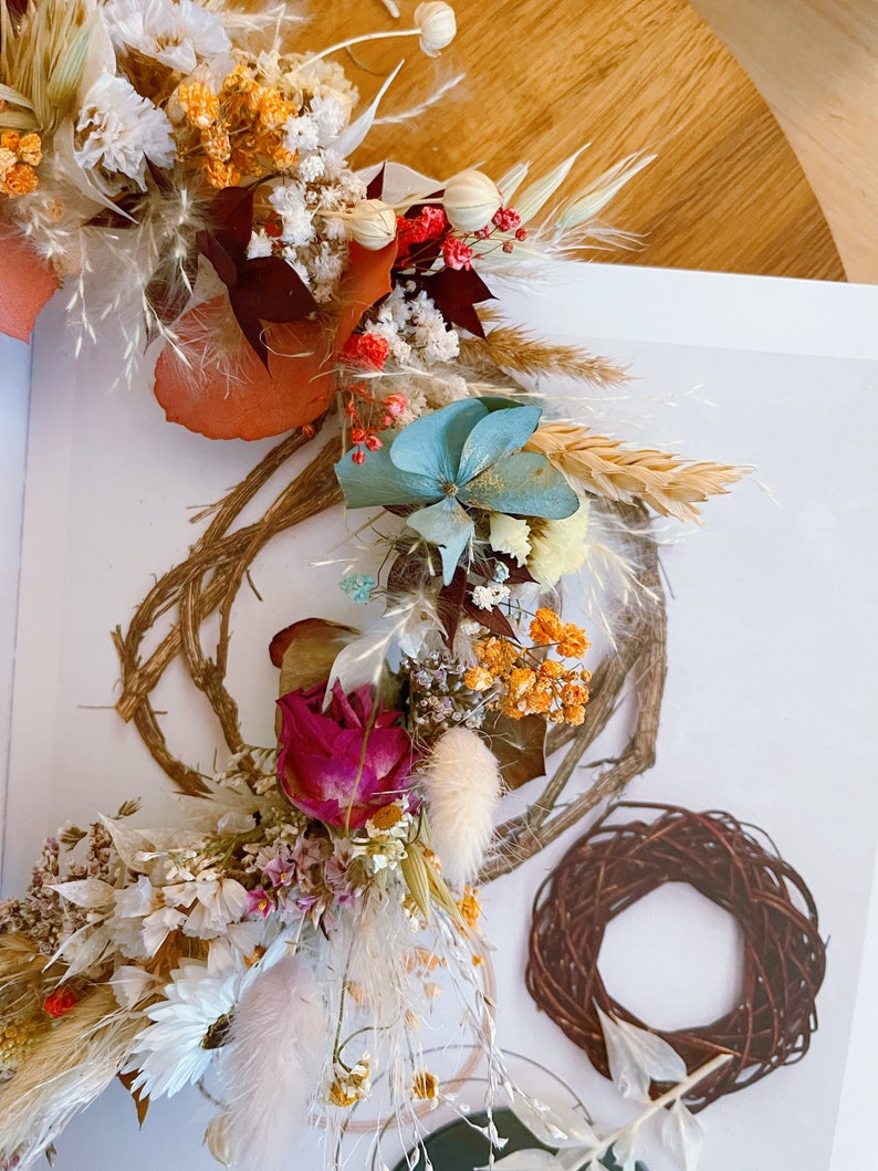 Summer Colourful Wreath, dried flower wreath, wall decoration, boho flowers dried, door wreath, autumn wreath, boho home decor , Desk decor image 2