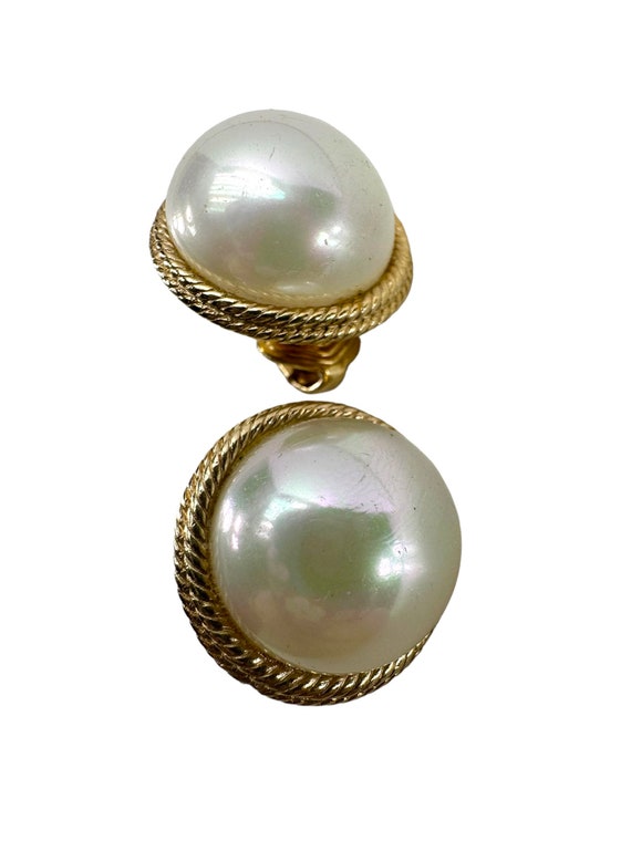 Vintage Castlecliff Gold Tone Faux Pearl Clip On … - image 2