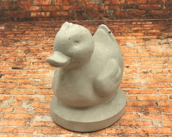 Kaczka, betonowe kaczątko, betonowa kaczka