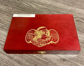 Deadwood Tobacco Co. Fat Bottom Betty Cigar Box