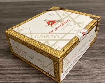 Monticristo White Series Cigar Box