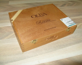 Empty Oliva Connecticut Reserve Cigar Box
