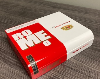 Romeo Piramides Empty Cigar Box