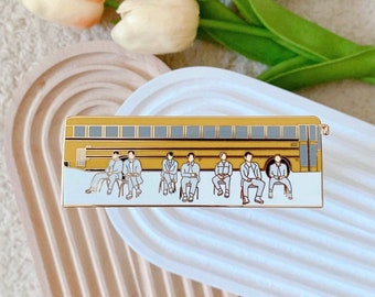 Pin de esmalte Yet To Come / BTS