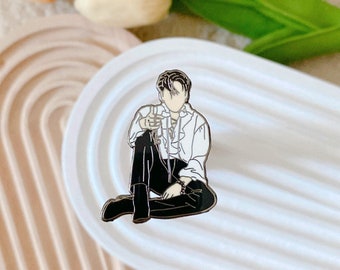 Jungkook - Diferencia horaria / Pin de esmalte de BTS