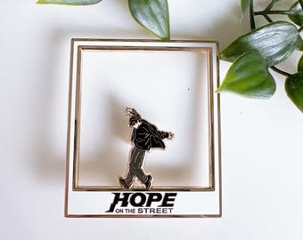 Pines de esmalte de BTS / Esperanza en la calle