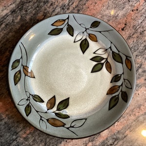 Pfaltzgraff Rustic Leaves - Stoneware Luncheon Plate 8 3/4”