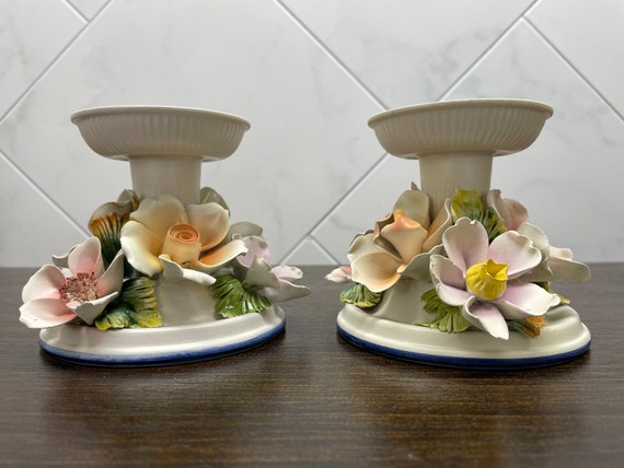 Vintage Capodimonte StyCandle Holders, Pair of Fine Italian Capodimonte Candlestick Holders, Carmignano Di Brenta, Carmenta, Eseguito a Mano