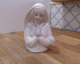 Vintage Irridesent Praying Madonna Planter, Virgin Mary Vase, Catholic Gift, Christmas Decor, Women Head Planter, Praying Mary, Madonna