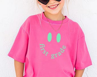 Maglietta per bambine di prima elementare, maglietta per bambini per il ritorno a scuola, maglietta Comfort Colors per la prima elementare, regalo per la prima elementare, maglietta scolastica per la prima elementare, primo giorno
