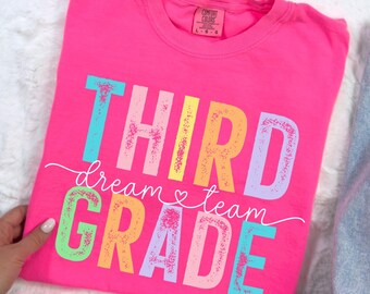 Camiseta de maestro/a de tercer grado Comfort Colors®, camiseta de maestro/a de tercer grado, camiseta de tercer grado, camiseta de tercer grado, escuela primaria, arcoíris