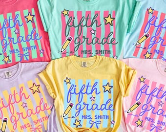 Stripes Custom Fifth Grade Teacher Shirt, Comfort Colors 5th Grade Team Shirts, Retro Wavy Stripe Elementary Tee, Personalized Teacher Gift