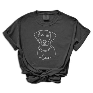 Portrait d'animal de compagnie dessin au trait imprimé sur une chemise élégante aux couleurs confort - excellent cadeau pour les amoureux des animaux - chemise personnalisée pour animal de compagnie - amoureux des chats - personnalisé