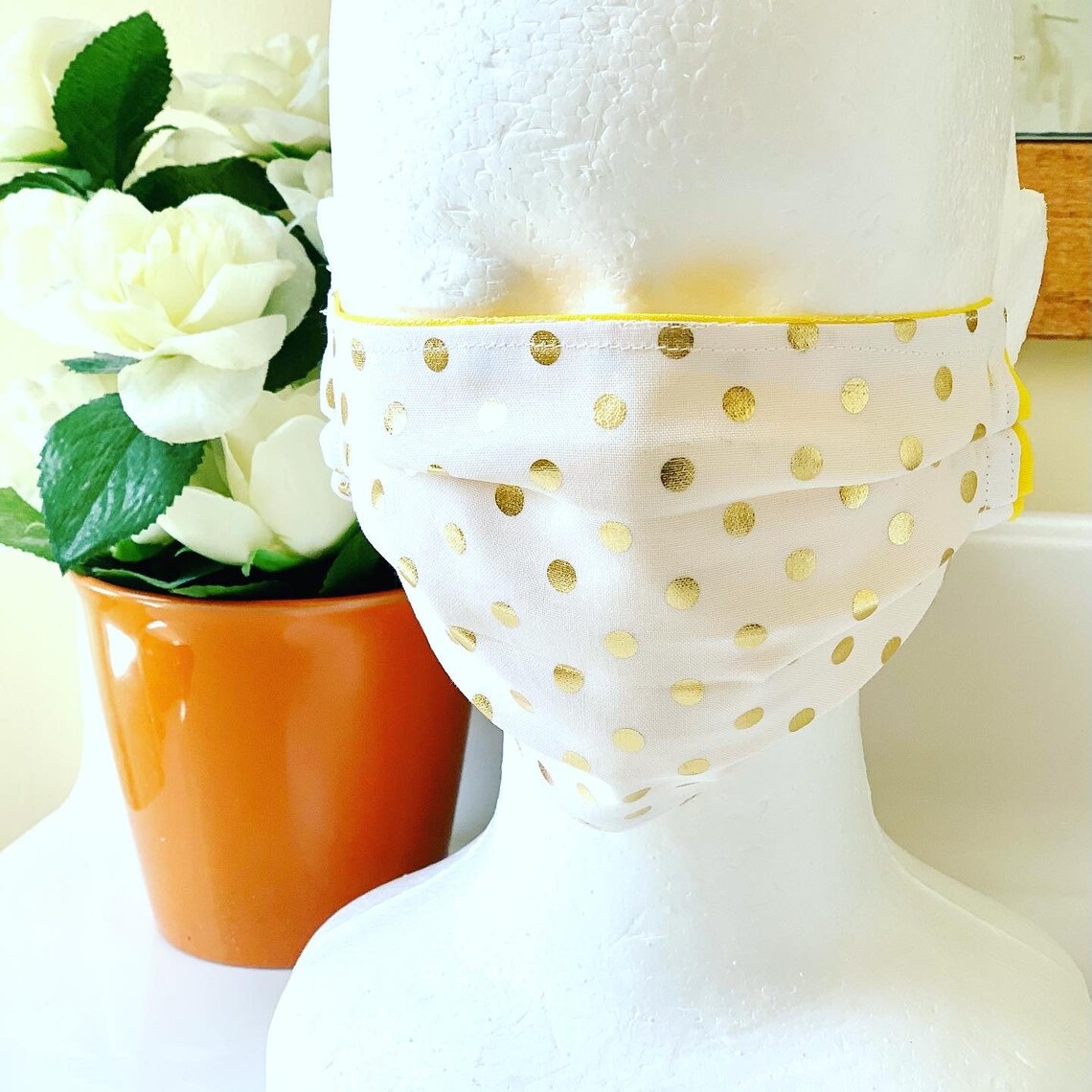 Gold and white polka dots pleated washable face mask made in Etsy.de