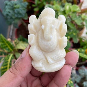 Quartz Ganesha- Natural Quartz- Ganesh Statue- Small Stone Ganesha- Ganesha Idol- Yoga Statue- Meditation- Hindu God