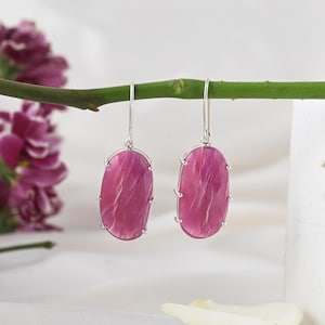 Pendientes colgantes de rubí natural únicos en plata de ley 925 / 38,5 quilates / Pendientes de rubí con diseño único / Joyas con piedras preciosas llamativas