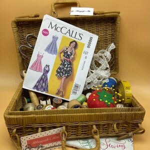 McCalls 6956 (2014) Misses Dress and Belt, Size 6-8-10-12-14 and 14-16-18-20-22