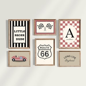 Galería infantil de coches de carreras rojos antiguos: monograma personalizado, "Pequeño corredor", "Viva la infancia", banderas de carreras a cuadros, Ruta 66