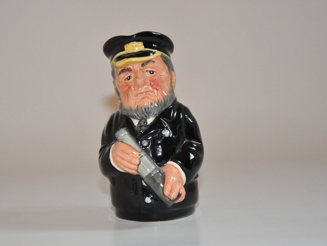 Royal Doulton Capt. Salt the Sea Captain D6721. Excellent Etsy UK