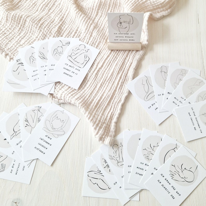 25 cartes d'affirmation pour la grossesse, la naissance, le post-partum, l'allaitement et la première année de vie INCLUANT un porte-carte en bois image 4