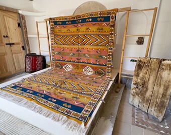 Vintage Berber Wool Rug – Handwoven Moroccan Glaoua Tribal Carpet