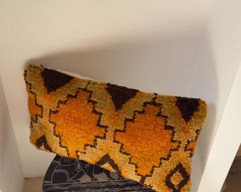 Housse de coussin lombaire berbère vintage - 63 x 40 cm, coussin marocain en laine fait main