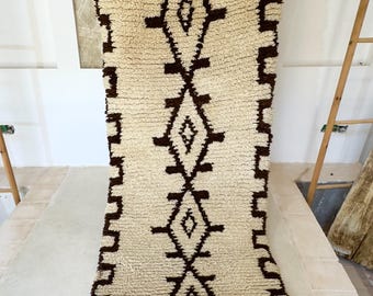 Handgjord Beni Ourain-matta – marockansk ull, tribal diamant