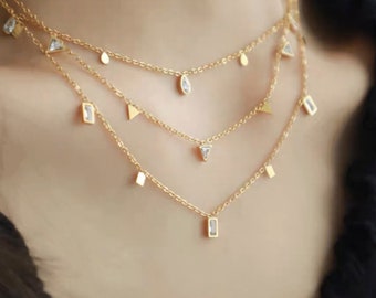 Collier Ras de Cou avec Breloques Zircons en forme Triangle, Carré ou Goutte d'eau Plaqué Or en Acier Inoxydable, 3 Modèles à choisir