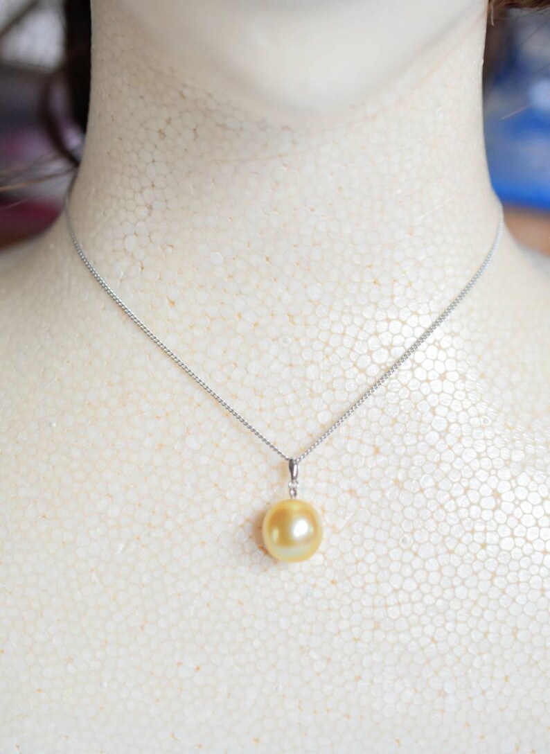 South Sea Pearl Pendant,Solid 18K White Gold South Sea Pearl Pendant,Golden Pearl Pendant,Pearl Pendant,Pearl,Simple Pearl Pendant,Pearls