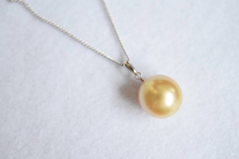 South Sea Pearl Pendant,Solid 18K White Gold South Sea Pearl Pendant,Golden Pearl Pendant,Pearl Pendant,Pearl,Simple Pearl Pendant,Pearls