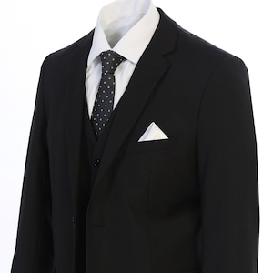 Elegant Men's Black Modern Fit Three Piece Two Button Suits