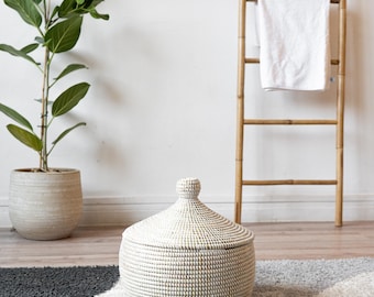 Storage basket