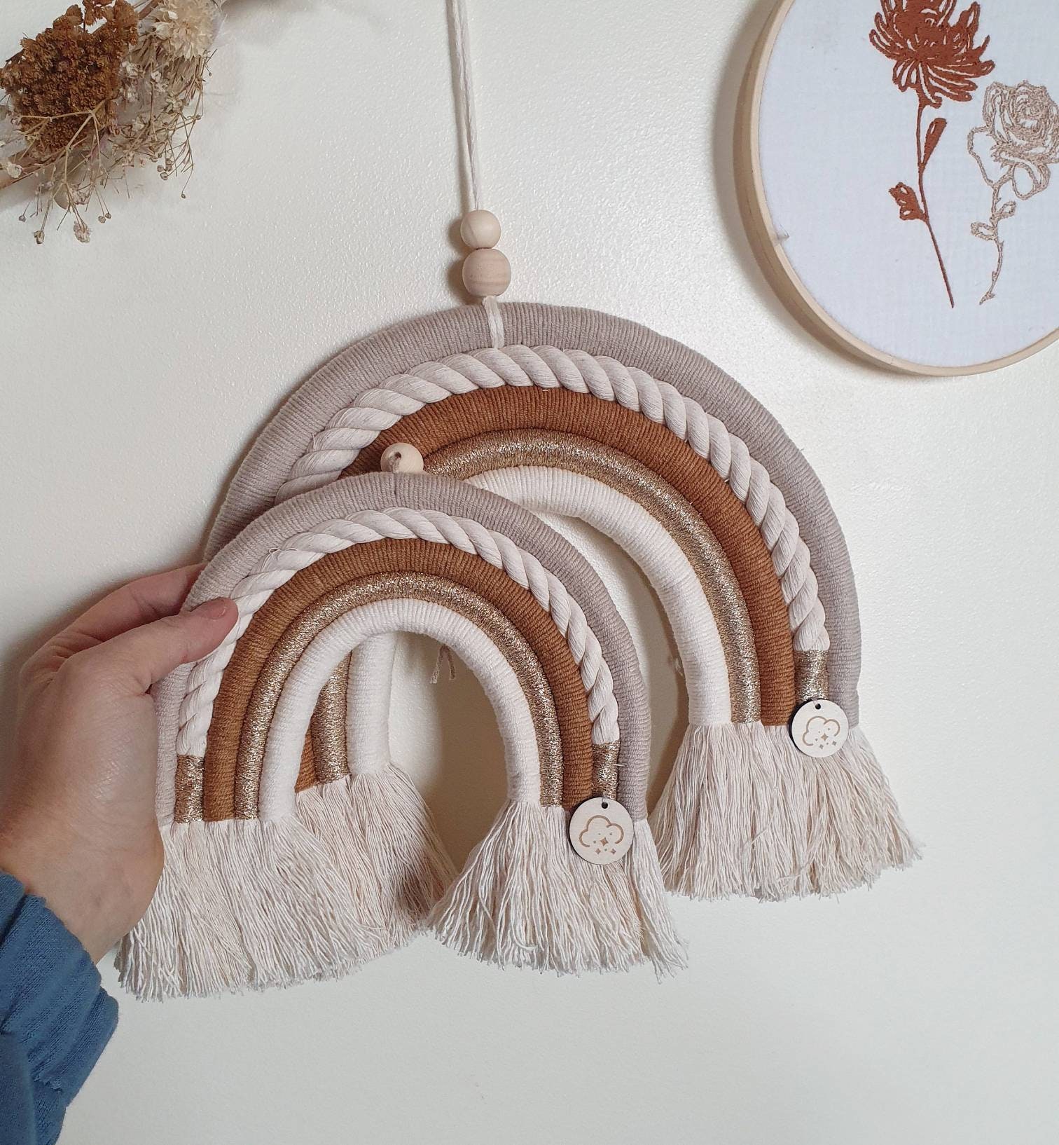 Eloi - Arc-En-Ciel en Macramé