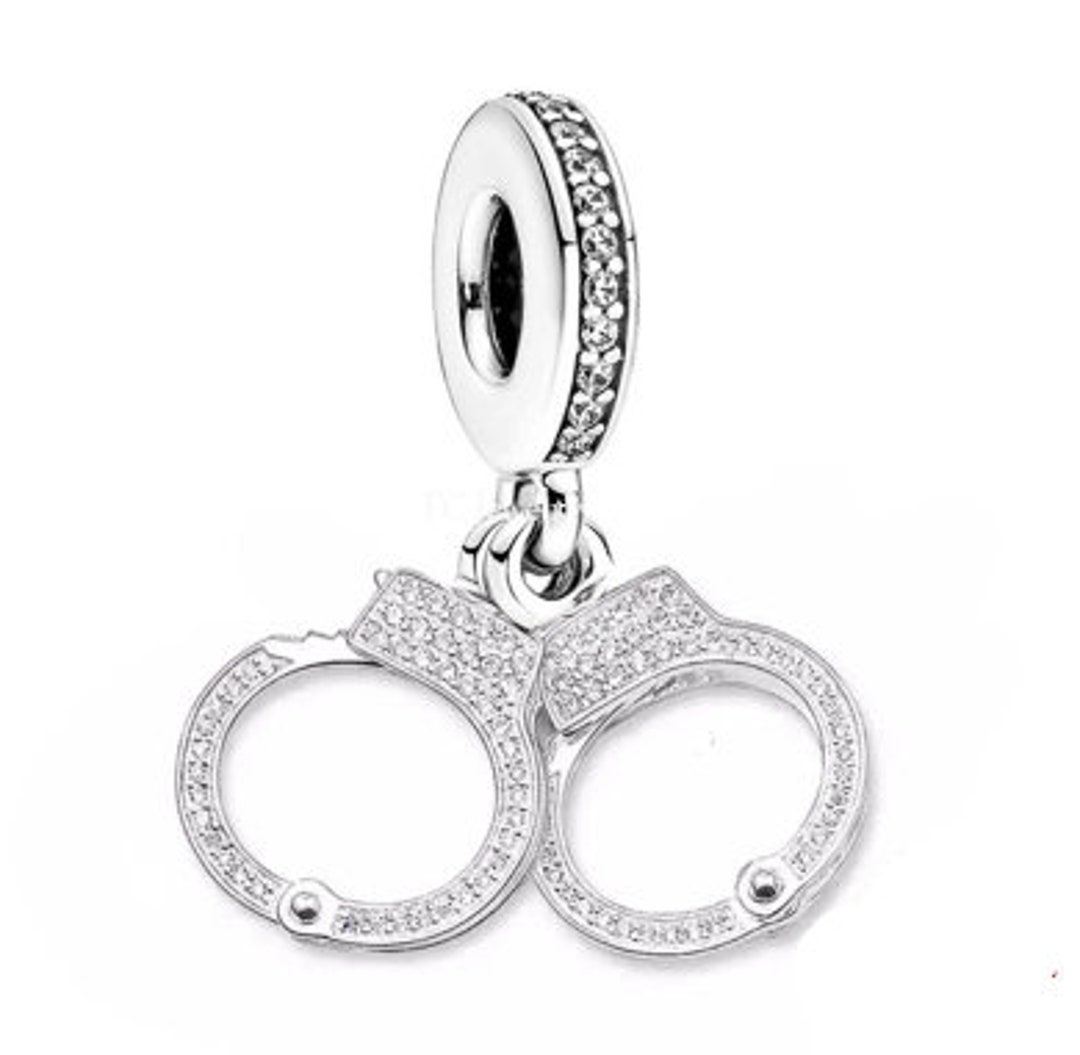 Handcuff pandora best sale charm