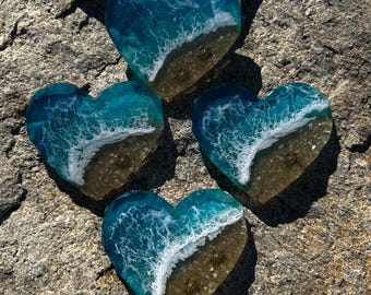 Heart Shaped Resin Coaster Set – Ocean Waves, Sand, Sea Turtles