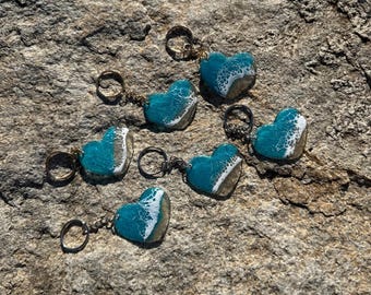 Heart Ocean Resin Keychain: Beach Art with Real Sand