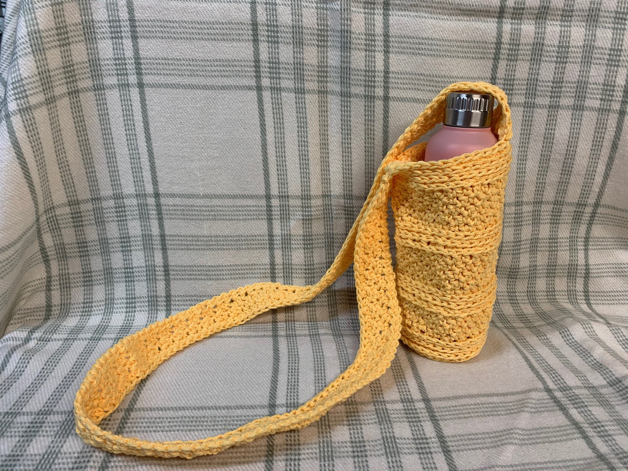 Water Bottle Sling, Cross Body Water Bottle Holder, Crochet Water